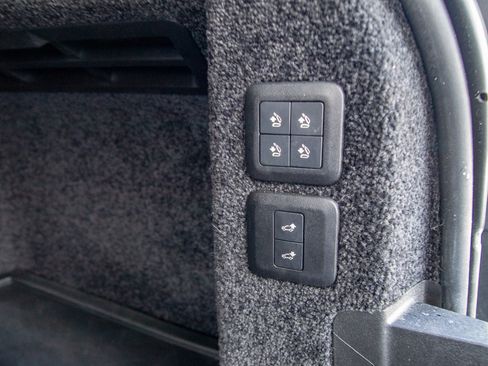 Used 2020 Land Rover Range Rover HSE image 36
