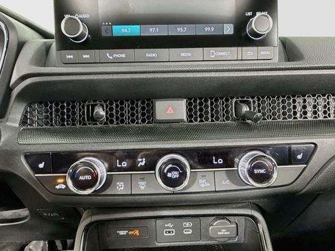 Used 2025 Honda CR-V EX image 16