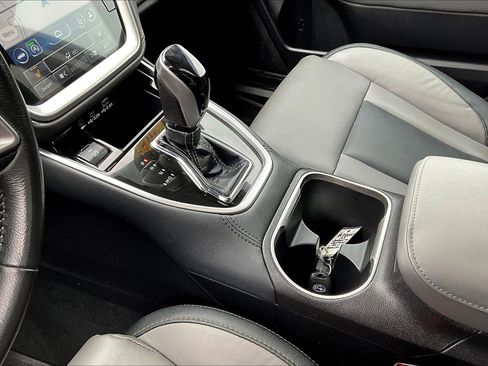 Used 2023 Subaru Outback Onyx Edition image 10