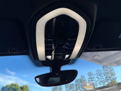 Used 2016 Porsche Cayenne S image 50