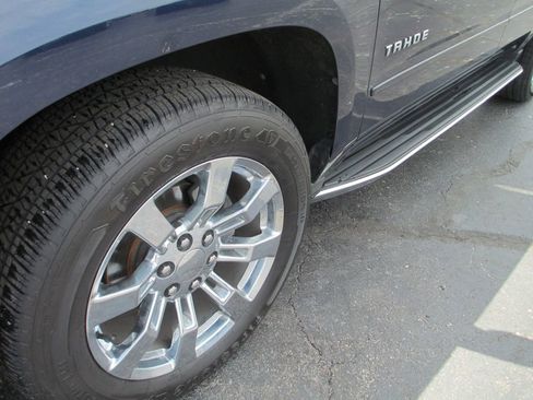 Used 2018 Chevrolet Tahoe Premier AWD/4WD image 14