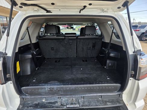 Used 2016 Toyota 4Runner SR5 Premium RWD image 27