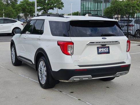 Used 2023 Ford Explorer XLT w/ Equipment Group 202A image 8