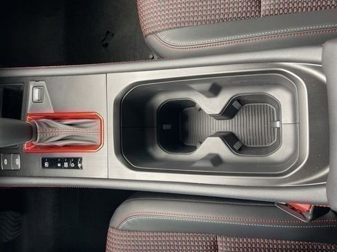 New 2025 Nissan Kicks SR image 14