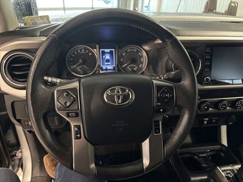 Used 2020 Toyota Tacoma SR5 image 13