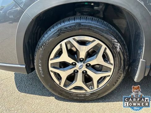 Certified 2023 Subaru Forester Premium AWD/4WD image 32