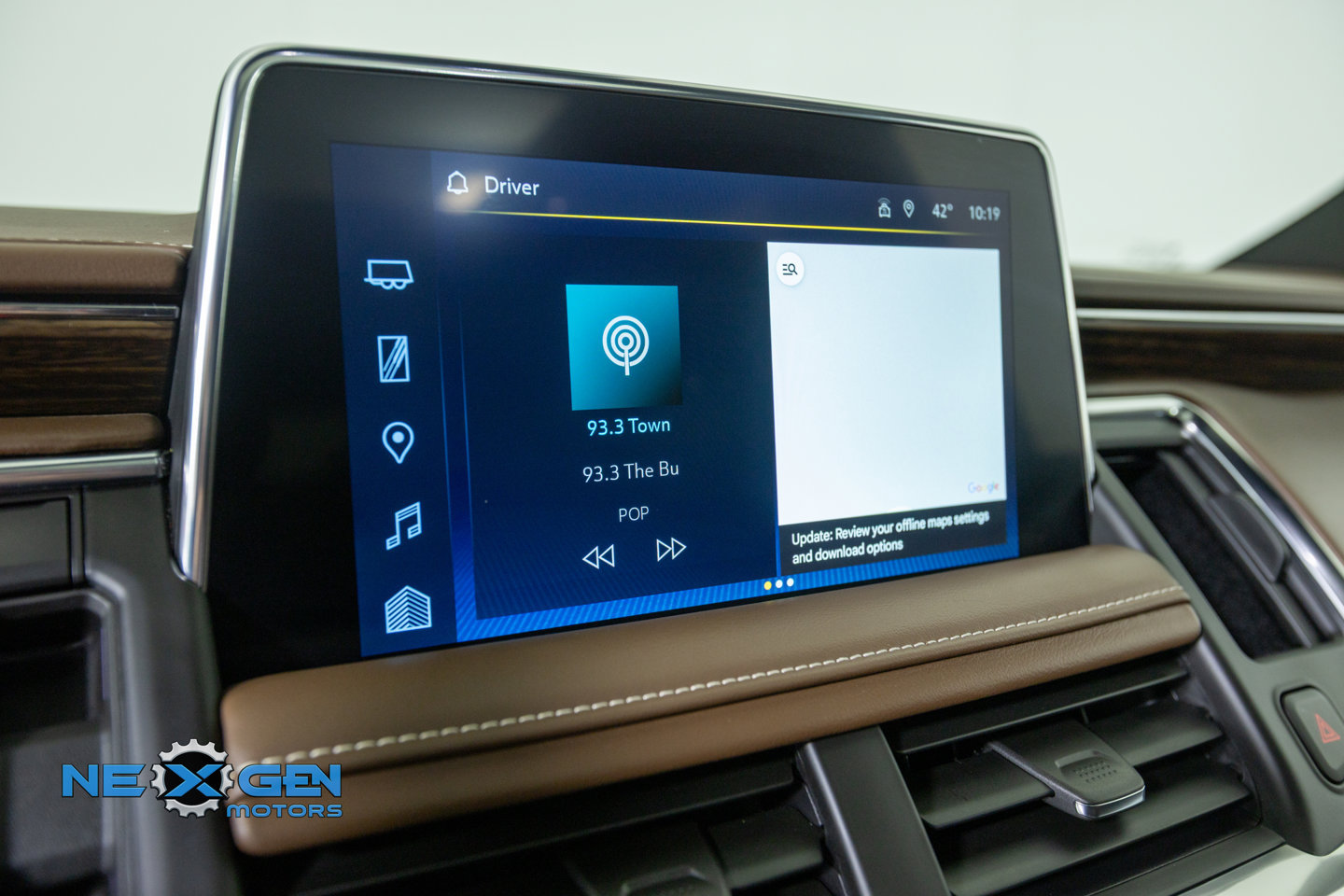 Used 2023 Chevrolet Tahoe High Country AWD/4WD image 22