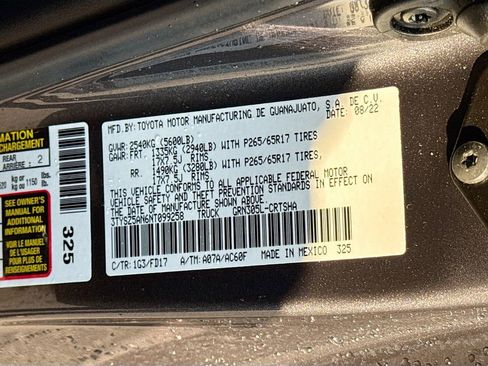 Used 2022 Toyota Tacoma TRD Sport image 30