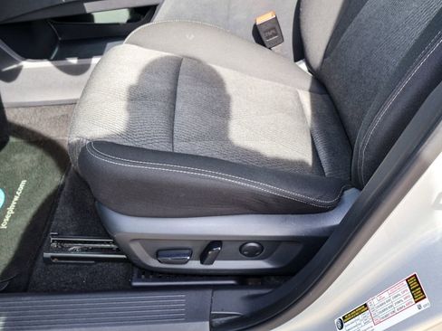 Used 2024 Nissan Rogue SV image 13