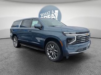 New 2026 Chevrolet Suburban LT w/ Comfort Package video 1