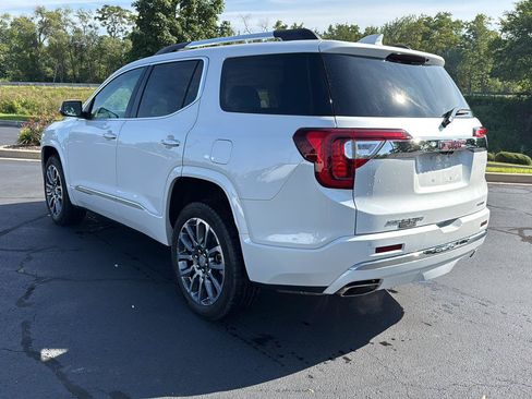 Used 2020 GMC Acadia Denali w/ Technology Package AWD/4WD image 3