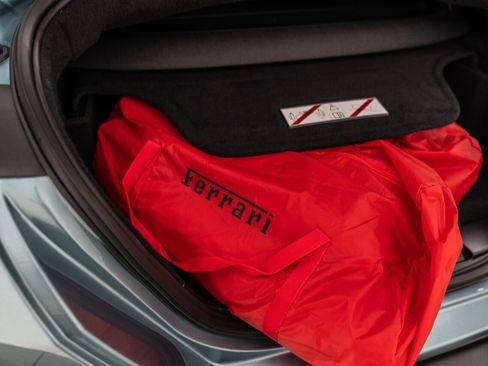 Used 2025 Ferrari Roma Spider image 43