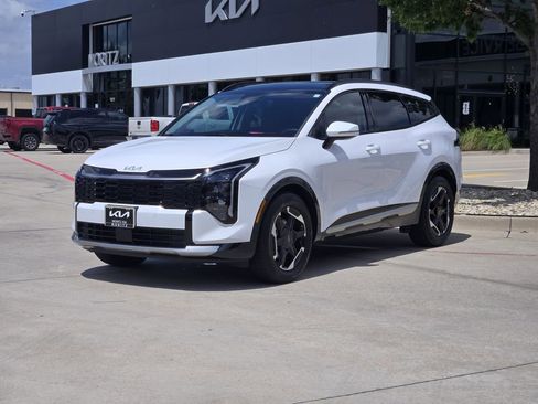 New 2026 Kia Sportage SX FWD image 2