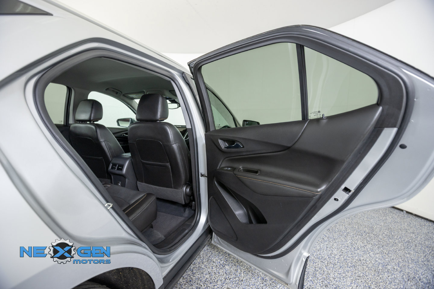 Used 2021 Chevrolet Equinox Premier AWD/4WD image 33