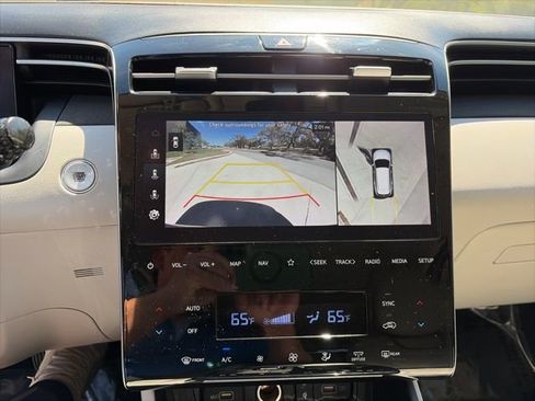 Used 2023 Hyundai Tucson Limited w/ Cargo Package image 12