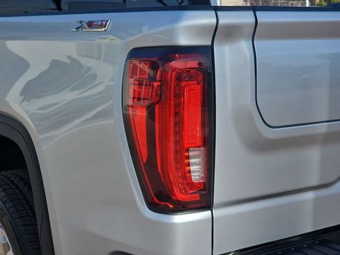 Used 2019 GMC Sierra 1500 SLT w/ SLT Premium Package image 41
