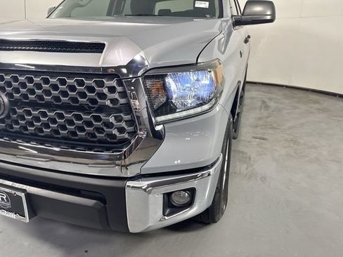 Used 2019 Toyota Tundra SR5 w/ SR5 Upgrade Package AWD/4WD image 28