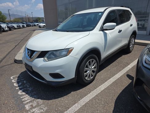 Used 2016 Nissan Rogue S AWD/4WD image 2