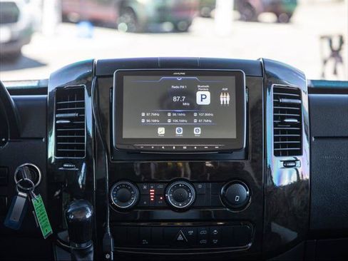 Used 2015 Mercedes-Benz Sprinter 2500 image 28