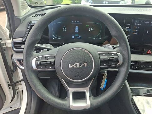 Used 2023 Kia Sportage LX AWD/4WD image 19