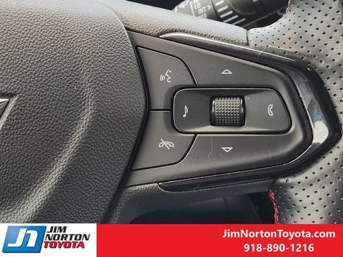 Used 2025 Chevrolet Trax RS w/ Driver Confidence Package FWD image 29