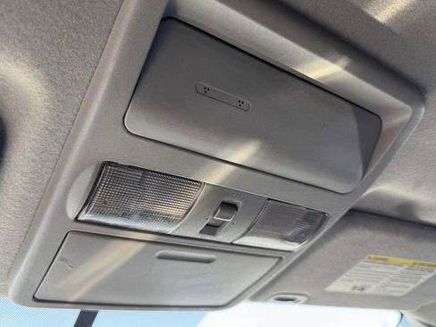 Used 2019 Nissan Frontier SV RWD image 34