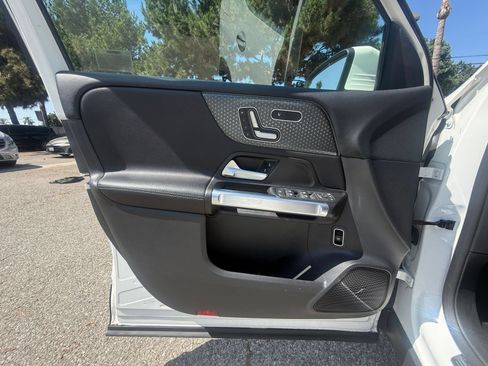 Used 2025 Mercedes-Benz GLB 250 image 18
