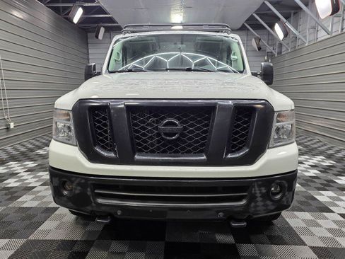 Used 2020 Nissan NV 3500 SL RWD image 3