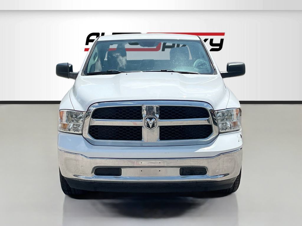 Used 2021 RAM 1500 Classic SLT RWD image 2