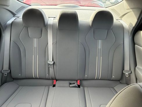 Used 2023 Hyundai Elantra SEL image 13