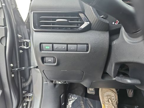Used 2022 Nissan Sentra SV FWD image 30