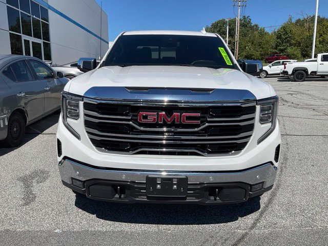 Used 2024 GMC Sierra 1500 SLT w/ SLT Premium Plus Package AWD/4WD image 2