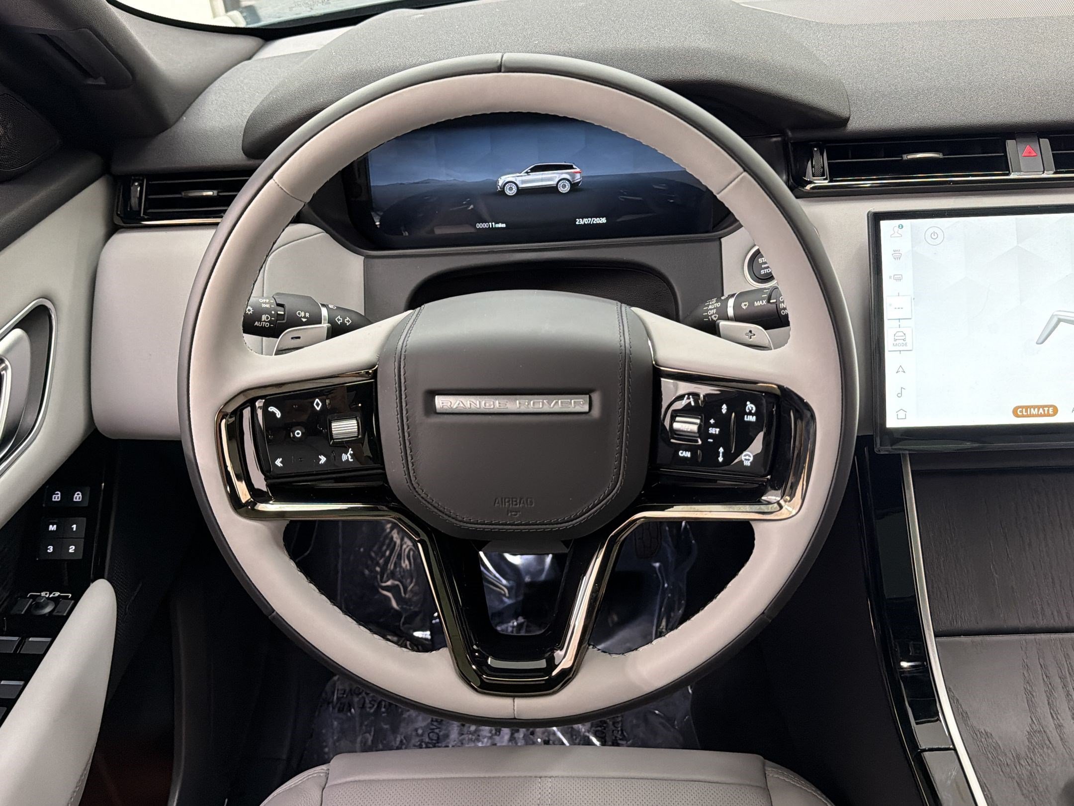 New 2026 Land Rover Range Rover Velar S AWD/4WD image 11