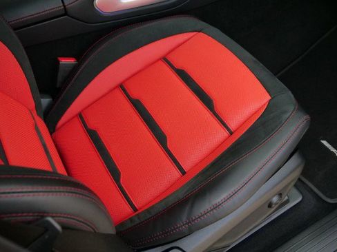 Used 2023 Mercedes-Benz GLE 53 AMG 4MATIC image 40