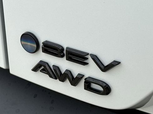 New 2026 Toyota C-HR AWD/4WD image 10