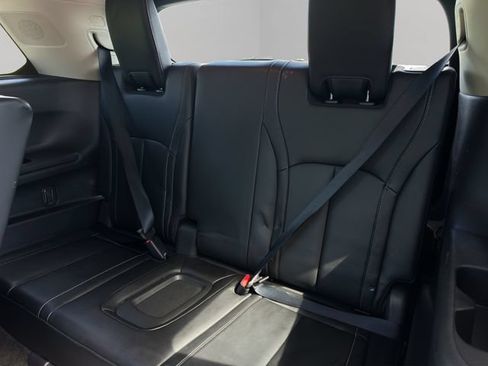 Used 2025 INFINITI QX60 Luxe AWD/4WD image 19