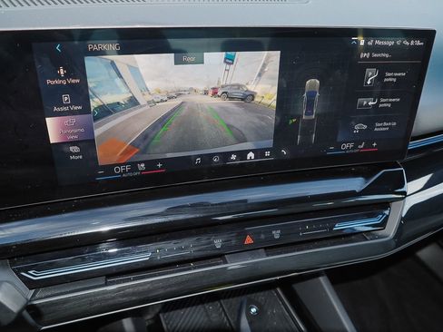 Used 2024 BMW 530i xDrive 530i xDrive w/ Convenience Package image 15