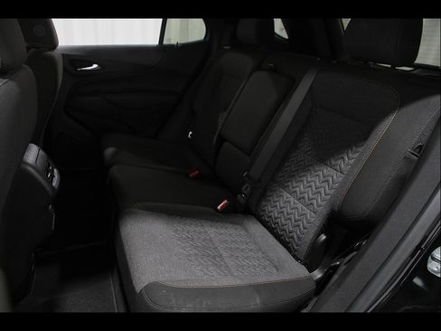 Certified 2024 Chevrolet Equinox LT FWD image 18