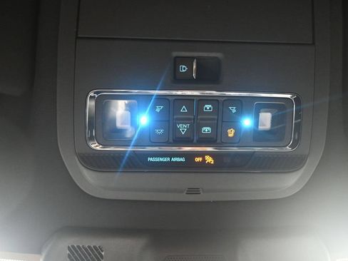 Used 2022 Ford F150 Platinum w/ Equipment Group 701A High AWD/4WD image 16