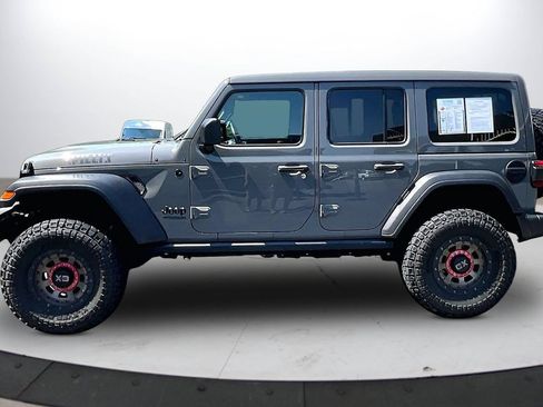 Used 2021 Jeep Wrangler Unlimited Sport AWD/4WD image 5