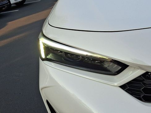 Used 2025 Honda Civic Sport Touring image 9