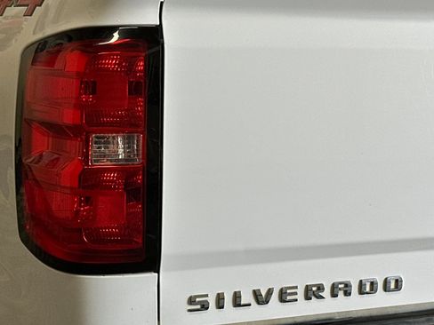 Used 2018 Chevrolet Silverado 1500 Custom w/ Custom Value Package AWD/4WD image 37
