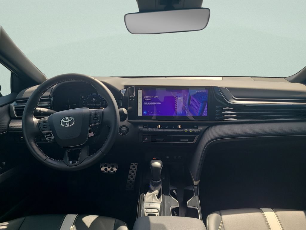 Used 2025 Toyota Camry SE w/ Multimedia Upgrade Package FWD image 11