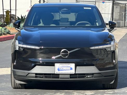 New 2025 Volvo EX30 Plus AWD/4WD image 3