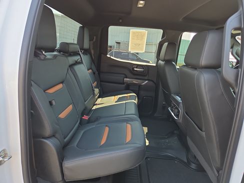 Used 2021 GMC Sierra 1500 AT4 AWD/4WD image 16