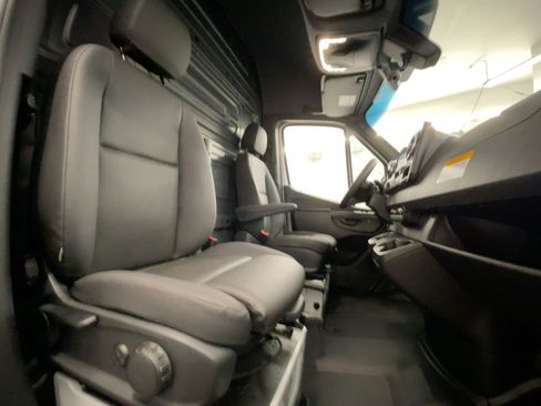 New 2026 Mercedes-Benz Sprinter 2500 image 27