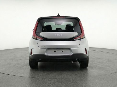 Used 2025 Kia Soul LX w/ LX Technology Package image 7