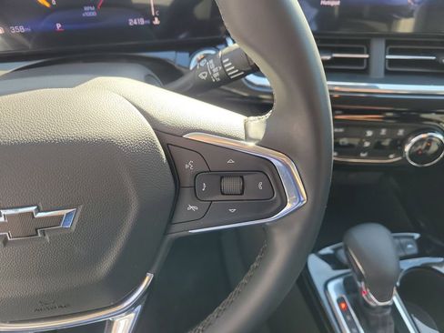 Used 2025 Chevrolet Trax ACTIV w/ Driver Confidence Package image 25