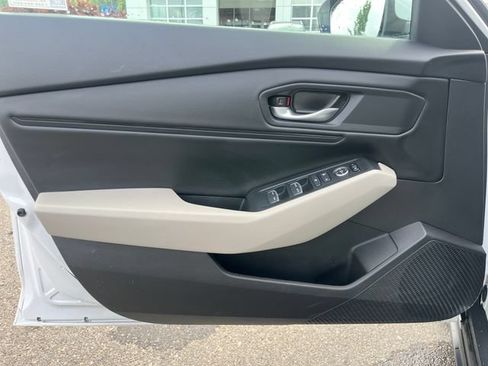 Used 2024 Honda Accord EX image 18