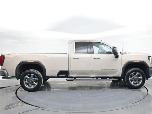 New 2026 GMC Sierra 3500 SLE w/ SLE Value Package image 6